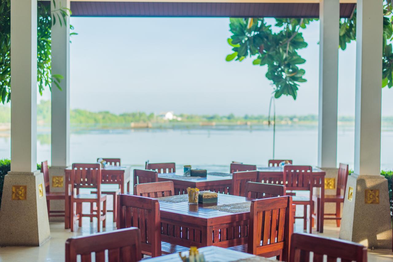Baan Talay See Cream Resort Samut Songkhram Exterior photo